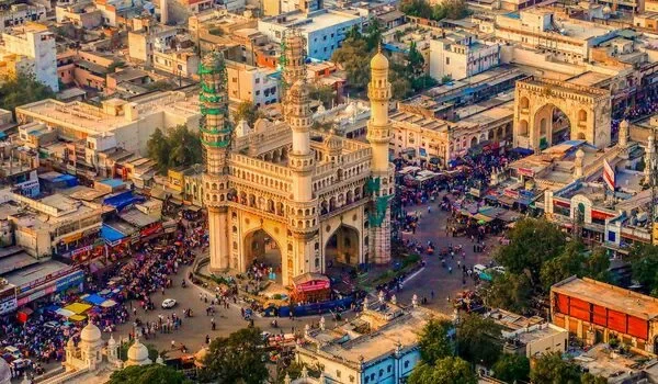 Featured Image of Hyderabad, Telangana: City Overview, Culture, IT Hubs & Lifestyle